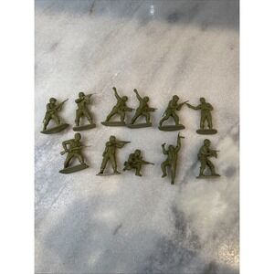 Vintage Green 54mm Toy Soldiers Set Of  11